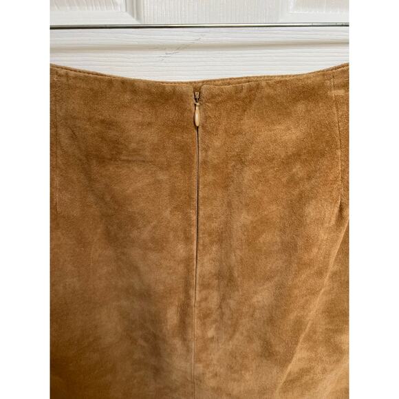 Vintage Lord & Taylor Leather Suede Camel Tan Skirt with Embroidered Floral Hem - Picture 6 of 10